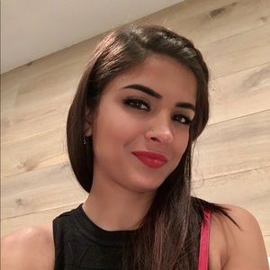 Meet your Posher, Nazanin